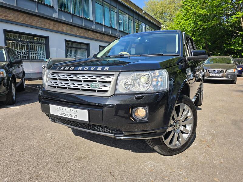 View LAND ROVER FREELANDER 2 3.2 i6 SE AUTOMATIC PETROL ULEZ FREE 39,200 VERIFIED MILES SANTORINI BLACK BEIGE LEATHER IN PREP