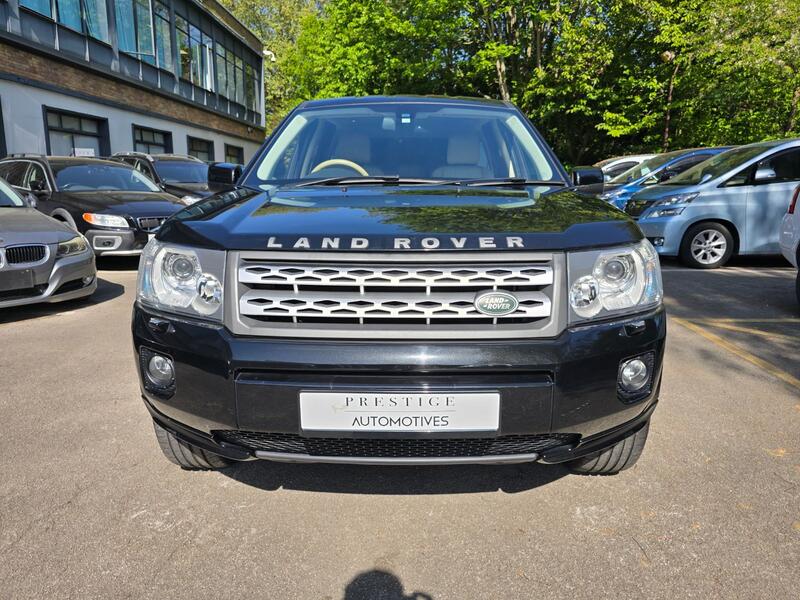 View LAND ROVER FREELANDER 2 3.2 i6 SE AUTOMATIC PETROL ULEZ FREE 39,200 VERIFIED MILES SANTORINI BLACK BEIGE LEATHER IN PREP
