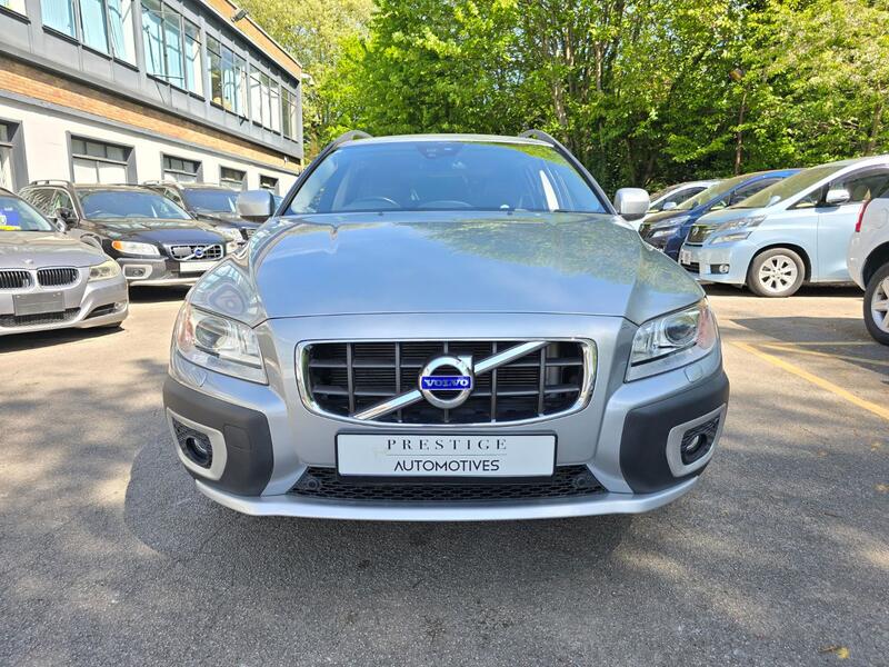 View VOLVO XC70 3.0 T6 SE Lux ELECTRIC SILVER TWO TONE INTERIOR ONLY 24,867 VERIFIED MILES LIKE NEW THROUGHOUT