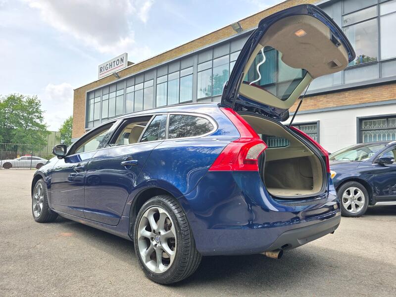 View VOLVO V60 1.6 T4 OCEAN RACE EDITION ONLY 51K VERIFIED MILES ONE OF A KIND RARE SPEC AUTOMATIC PETROL ULEZ FREE