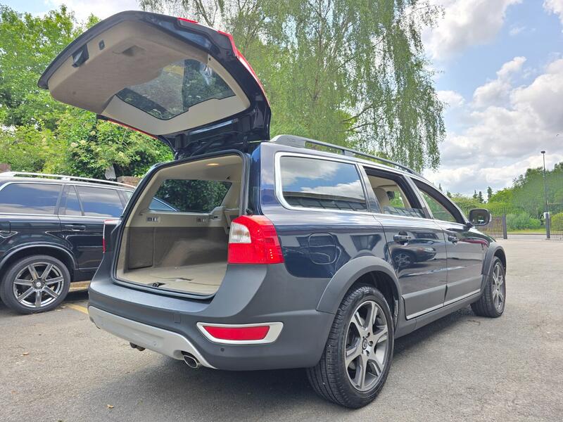 VOLVO XC70