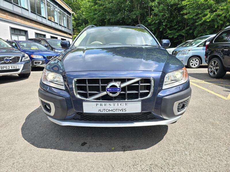 VOLVO XC70