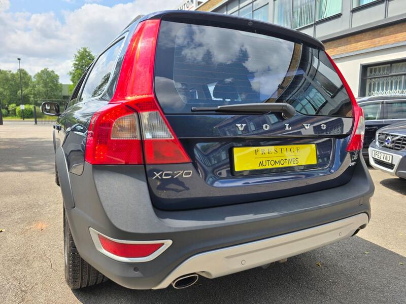 VOLVO XC70