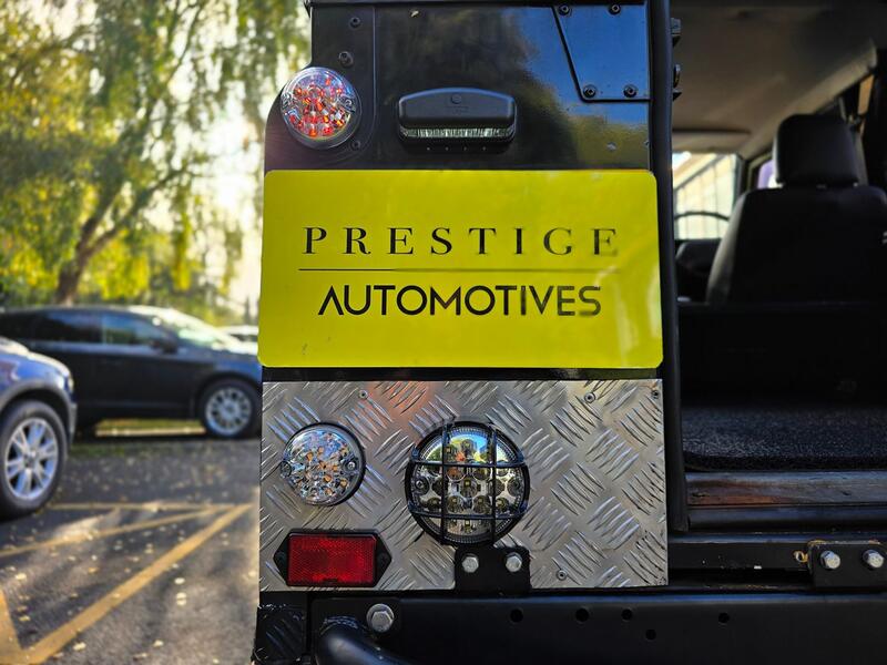 LAND ROVER DEFENDER 90