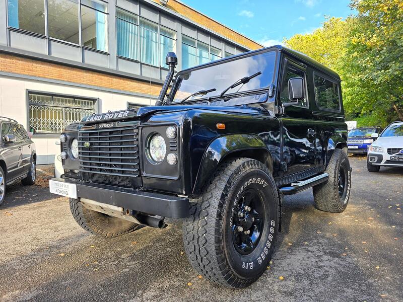 LAND ROVER DEFENDER 90
