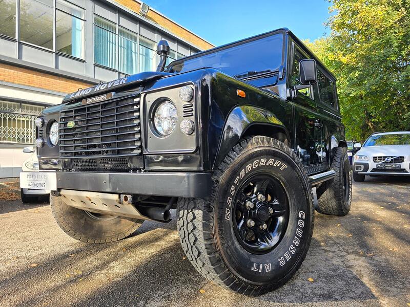 LAND ROVER DEFENDER 90