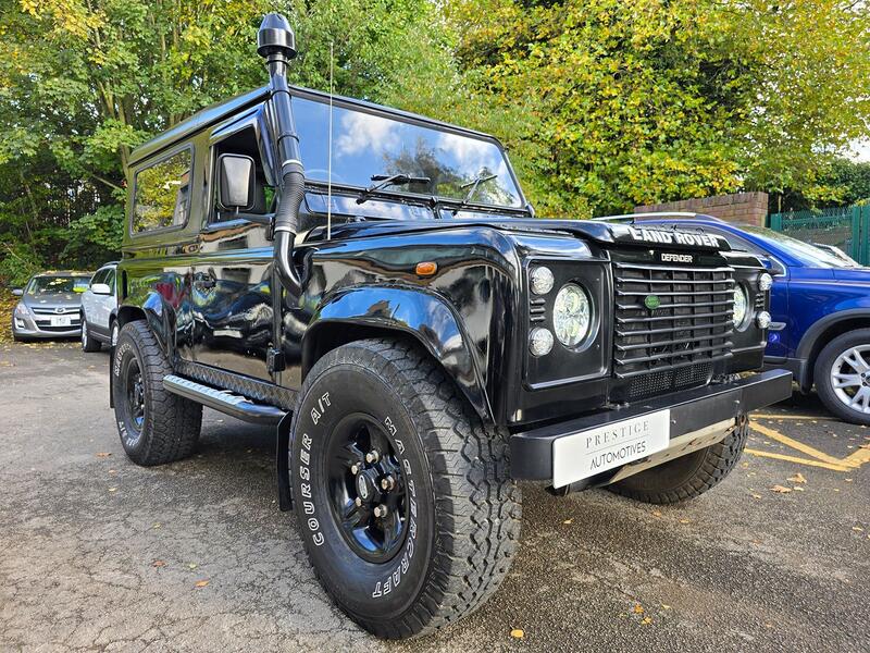 LAND ROVER DEFENDER 90