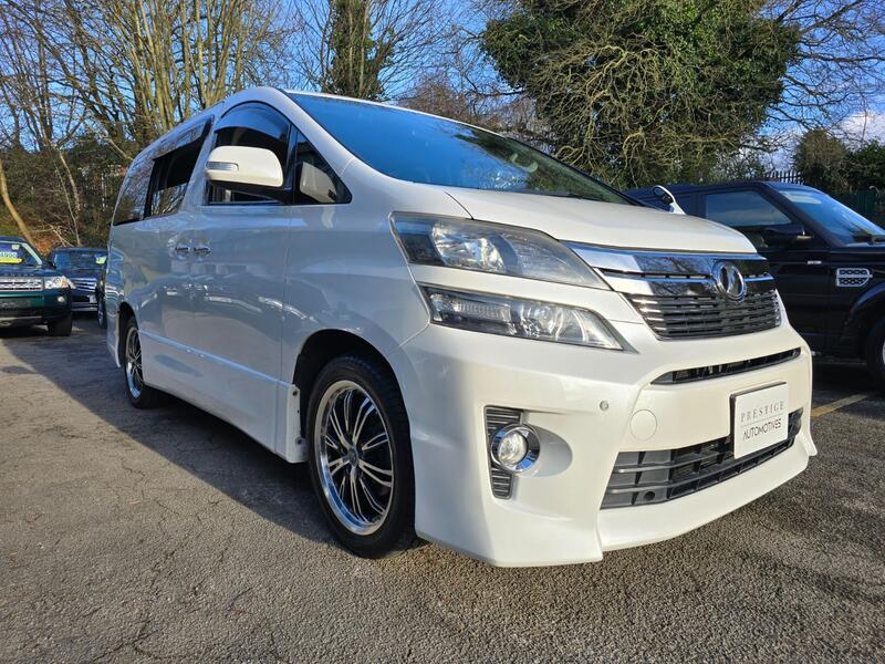 TOYOTA VELLFIRE