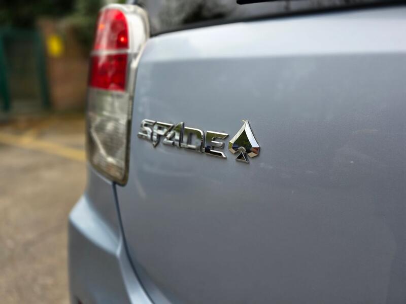 TOYOTA SPADE