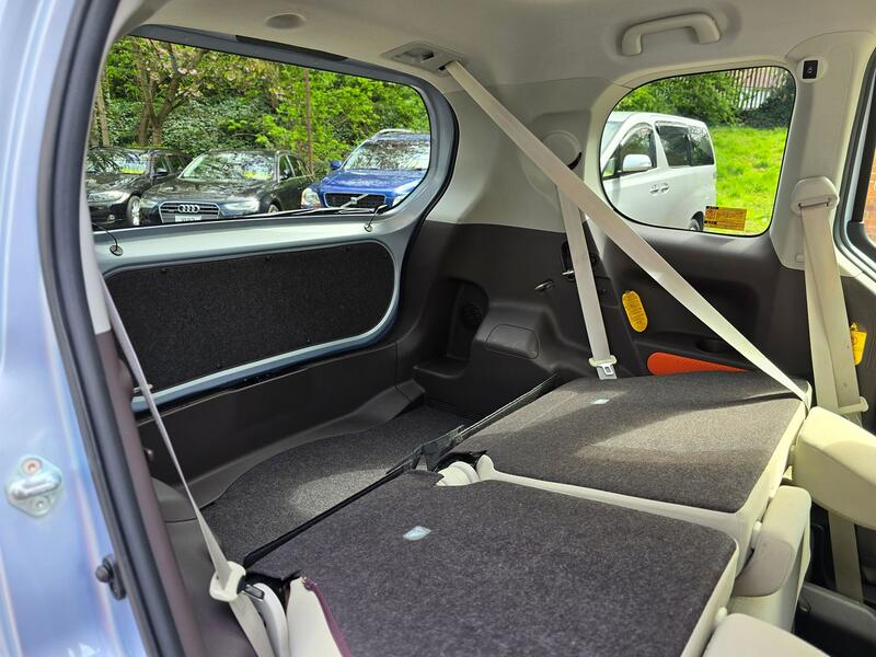 TOYOTA SPADE