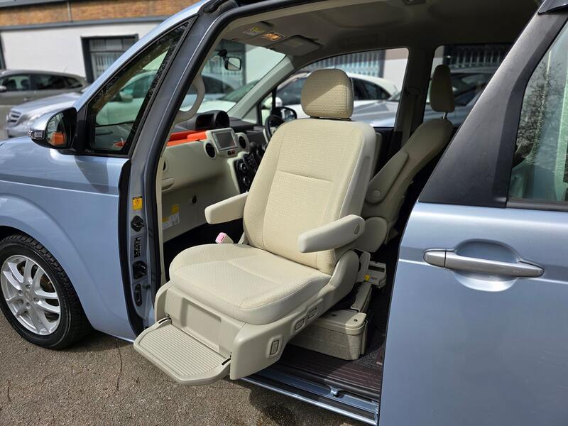 TOYOTA SPADE