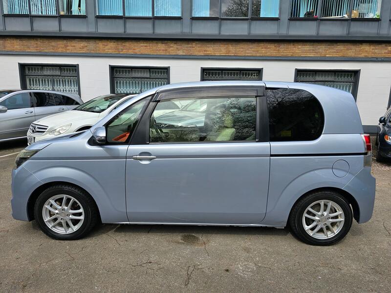 TOYOTA SPADE