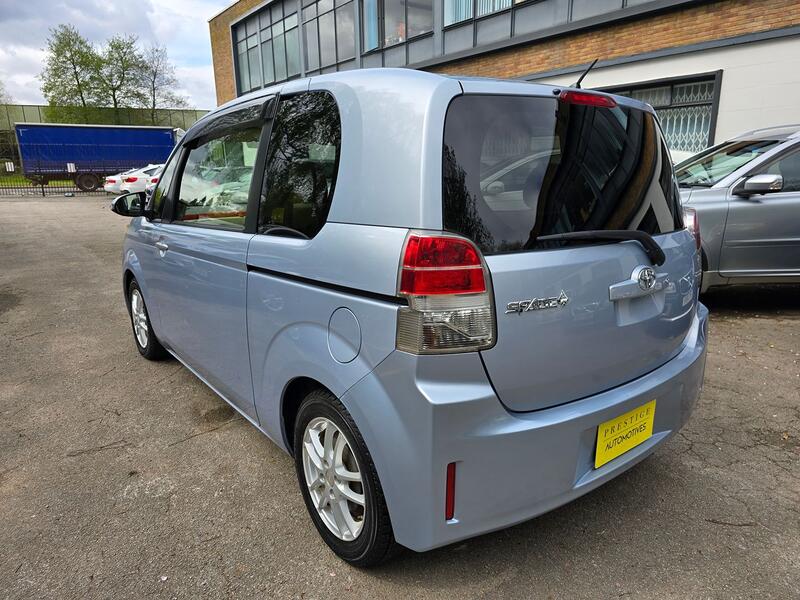 TOYOTA SPADE